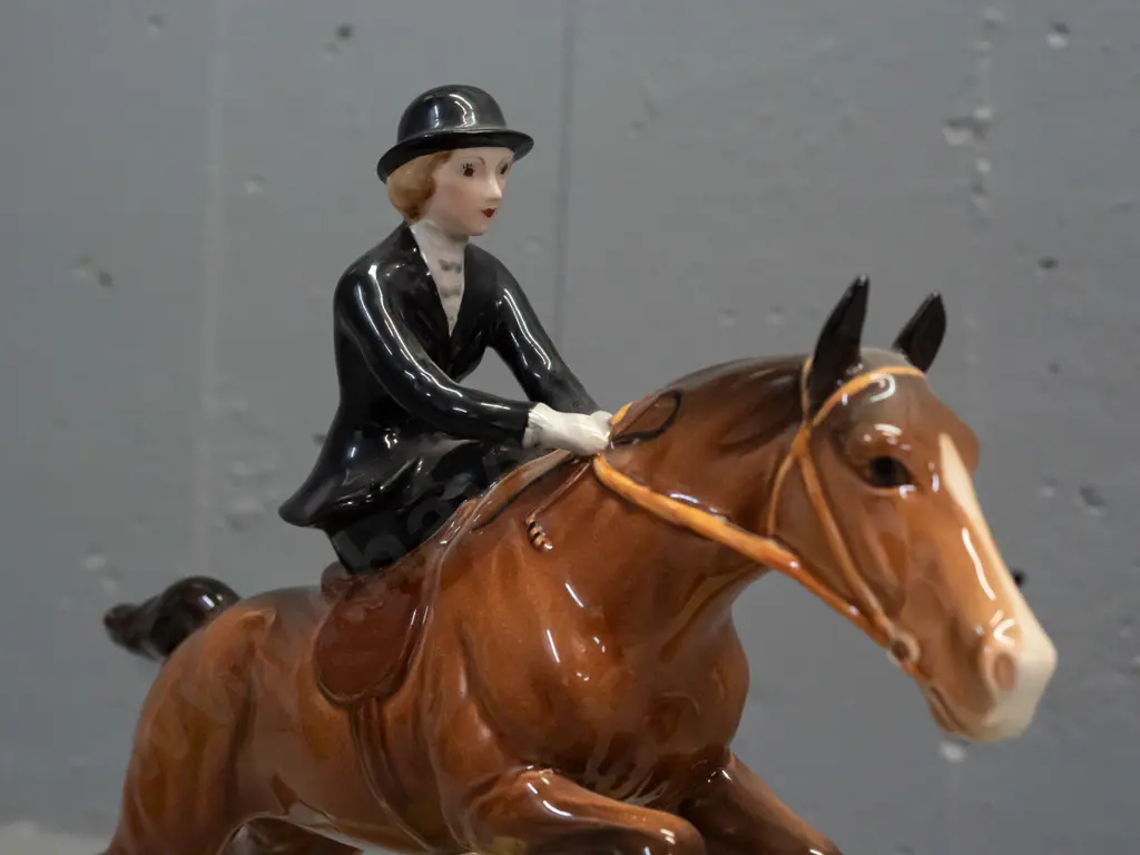 Beswick large jumping horse and side-saddle rider figurine H-260 L-265 Image 1++