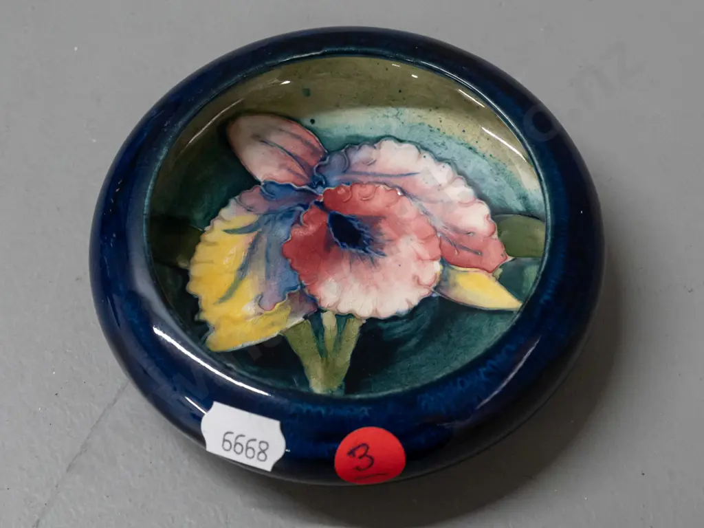 vintage small dark blue floral tube lined Moorcroft bowl / dish D-110 - see photos for maker's marks Image 1++