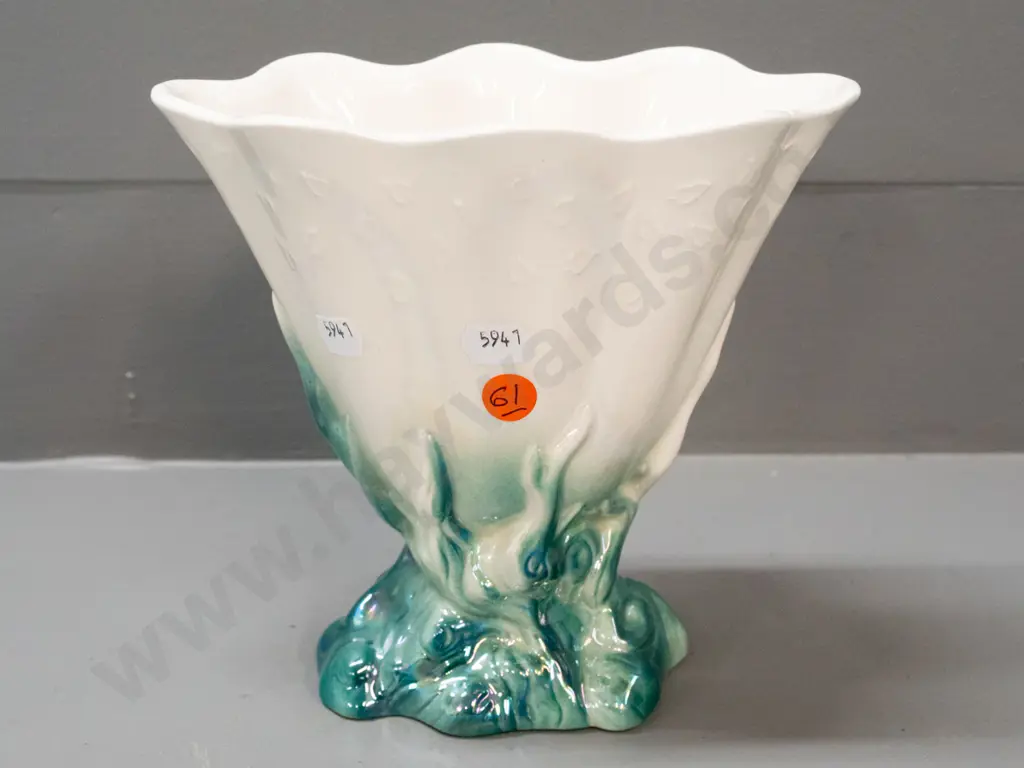 Crown Lynn lustre glaze ocean-themed vase No. 643. H-170 W-185 Image 1++