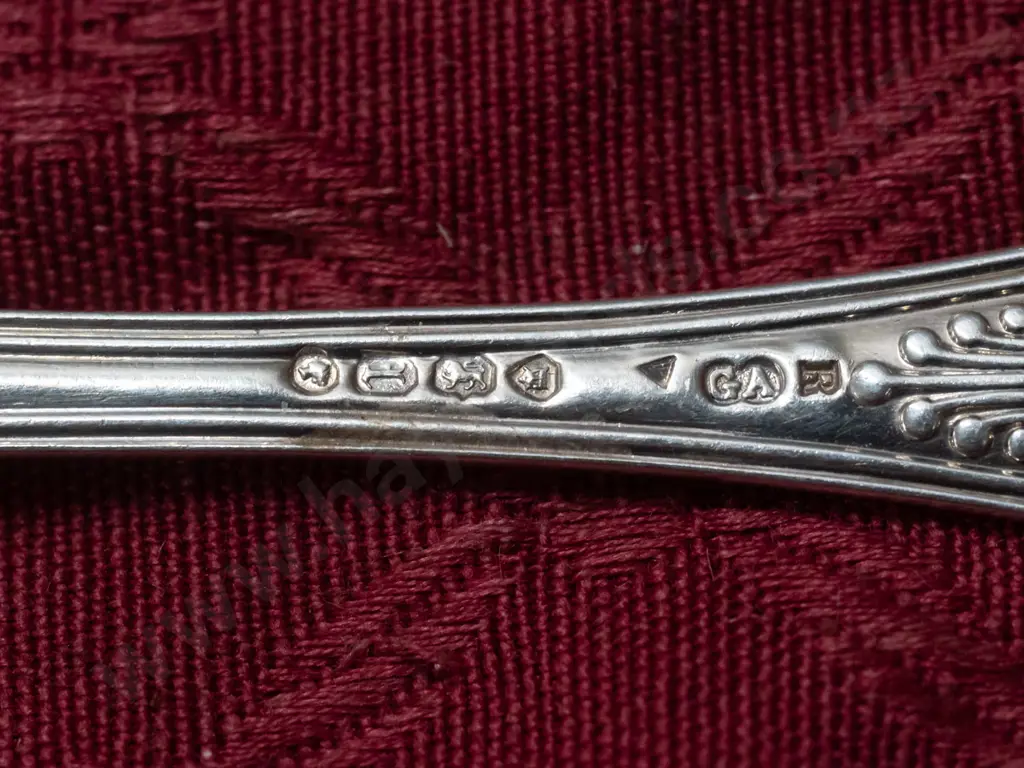 King's pattern silver cutlery - 5 teaspoons, ladle L-170, 2 small ladles, one odd EPNZ condiment spoon - sterling items Image 1++