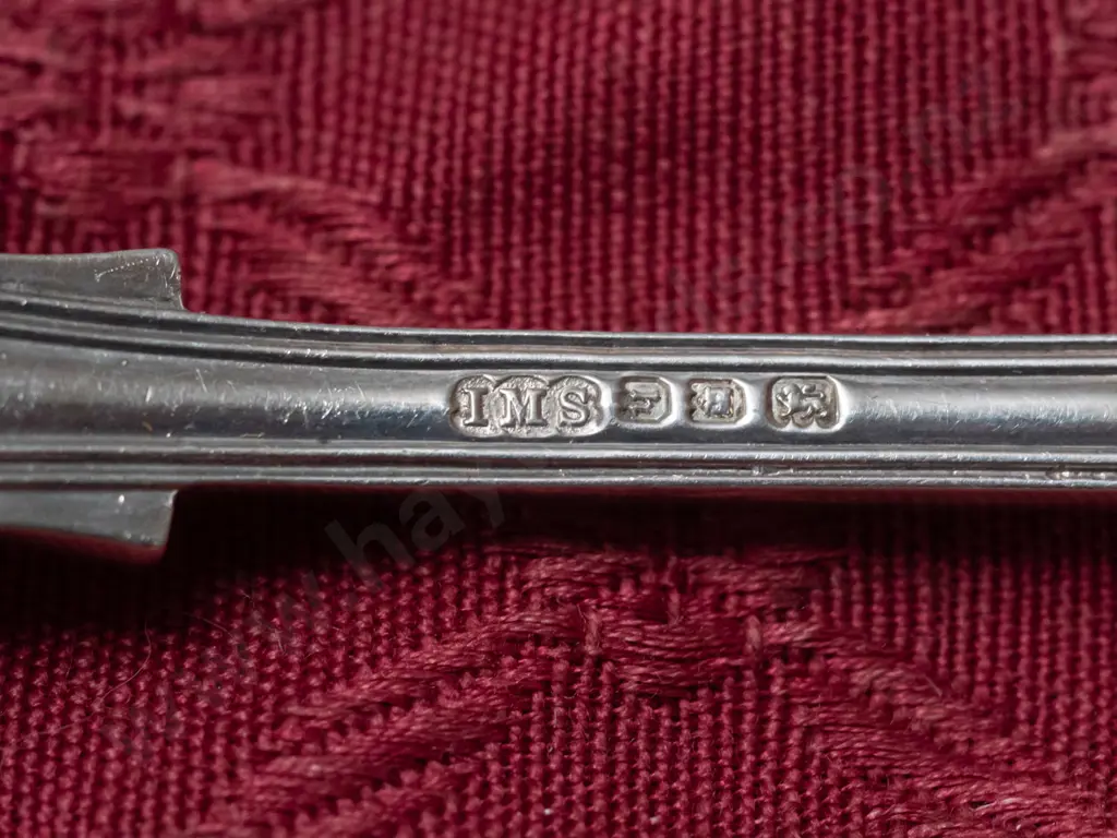 King's pattern silver cutlery - 5 teaspoons, ladle L-170, 2 small ladles, one odd EPNZ condiment spoon - sterling items Image 1++