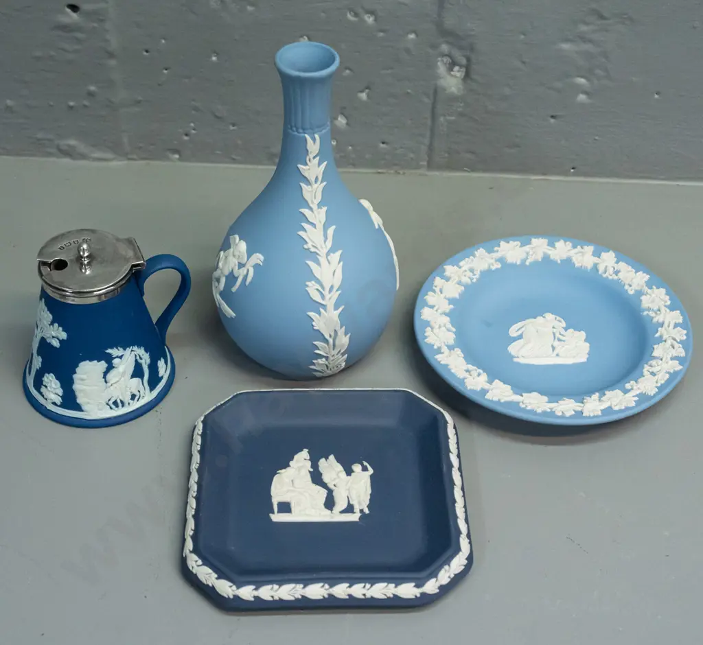 Wedgwood jasperware - light blue bottle vase & dish, dark blue small condiment with sterling silver rim and hinged lid Image 1++
