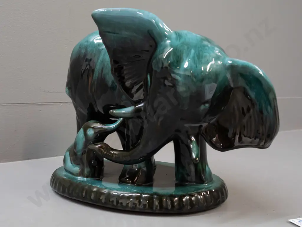 Blue Mountain pottery ltd. edition Romar series figurine with certificate: "The Tender Giant" elephant and calf Image 1++
