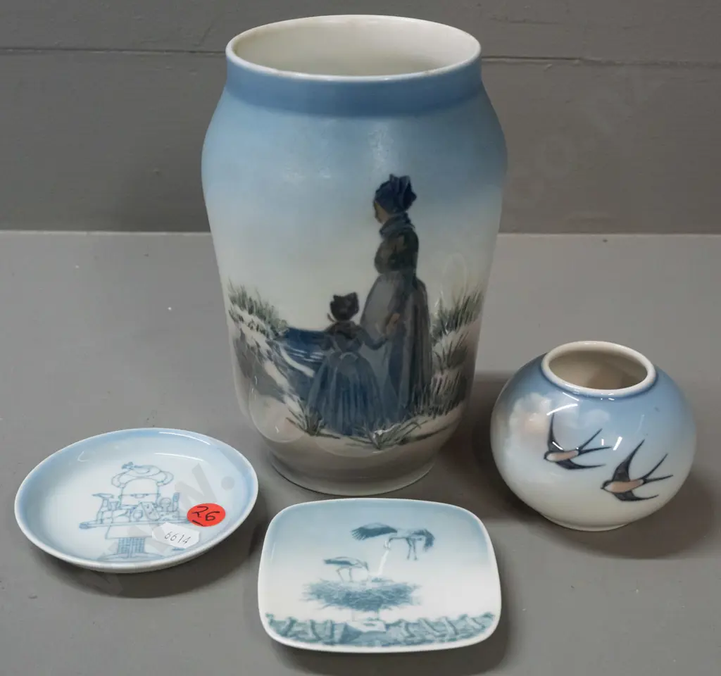 2 Royal Copenhagen vases and 2 Bing & Grondahl pin dishes - larger vase is H-170 Image 1++