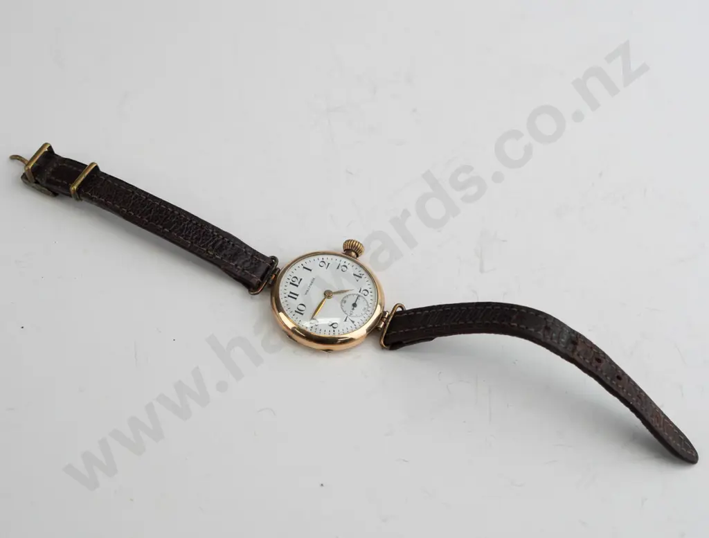 Waltham US wristwatch (10K case, approx 7gm) Image 1++