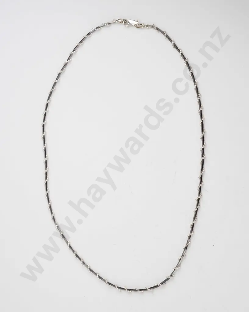 sterling silver twist necklace stamped 925 Image 1++