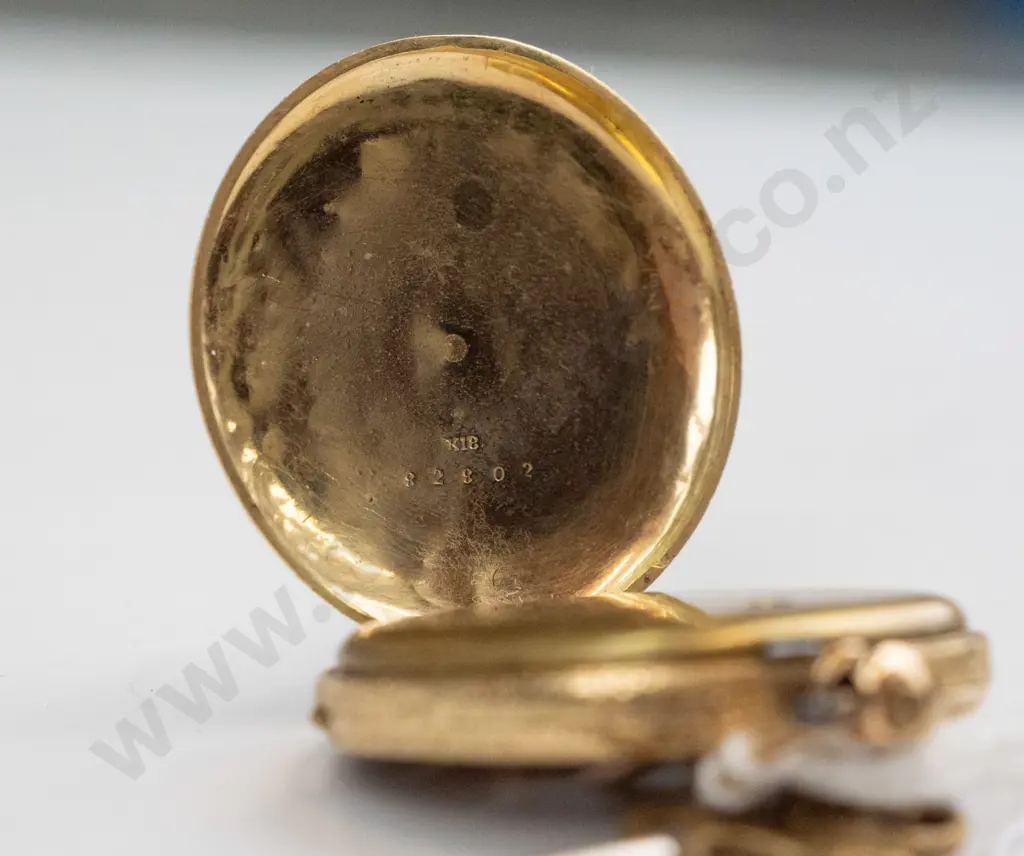 pocket watch - 18ct case, wear to face, glass loose - 12gm Image 1++