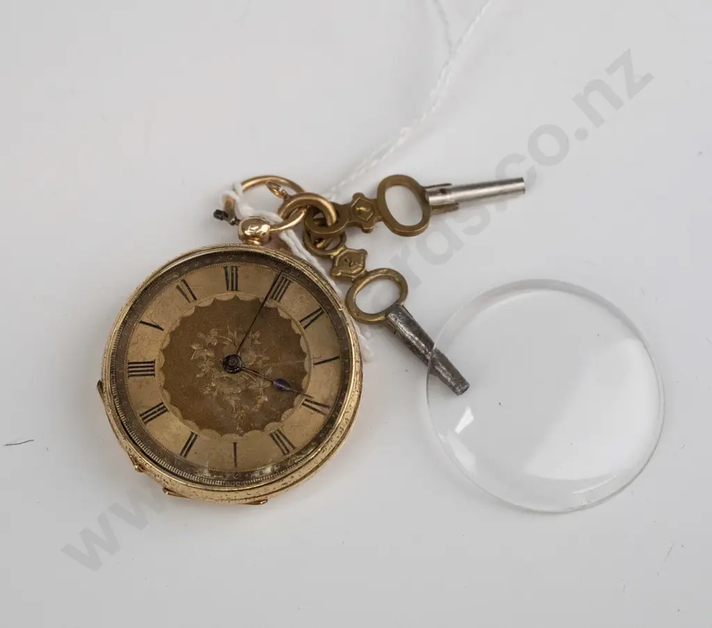 pocket watch - 18ct case, wear to face, glass loose - 12gm Image 1++