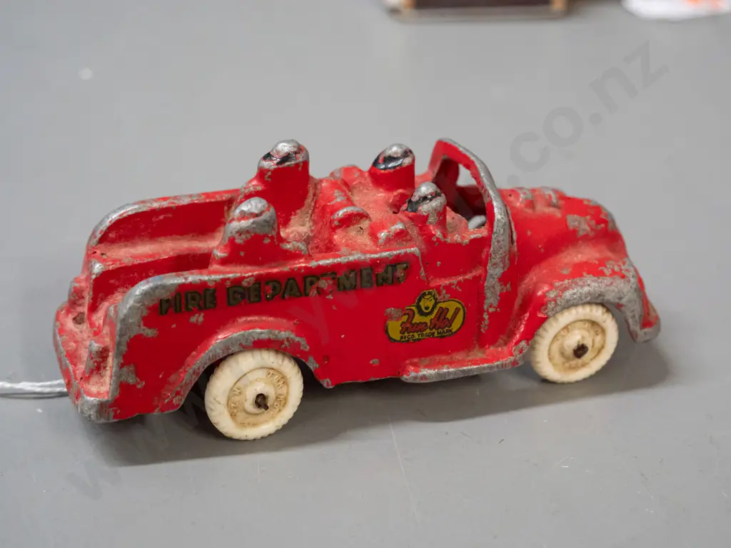 vintage Fun Ho white wheel cast alloy fire truck with Fun Ho and Fire Department transfers - overall surface wear L-120 Image 1++