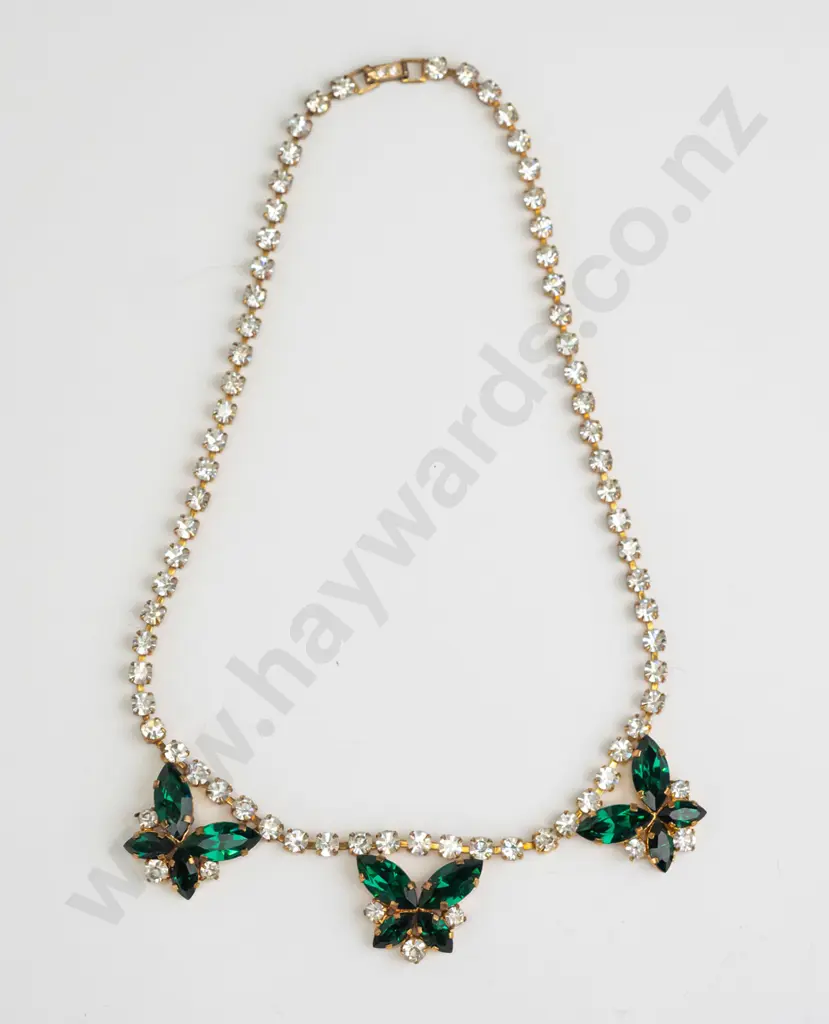 costume necklace Image 1++