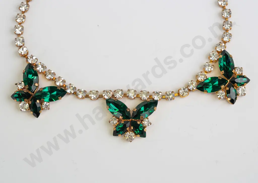 costume necklace Image 1++