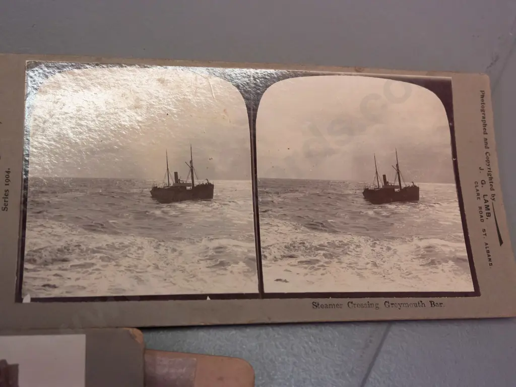 vintage stereoscope viewer and assorted stereo view cards with 7 New Zealand scenes, see photos. Some wear & tear to Image 1++
