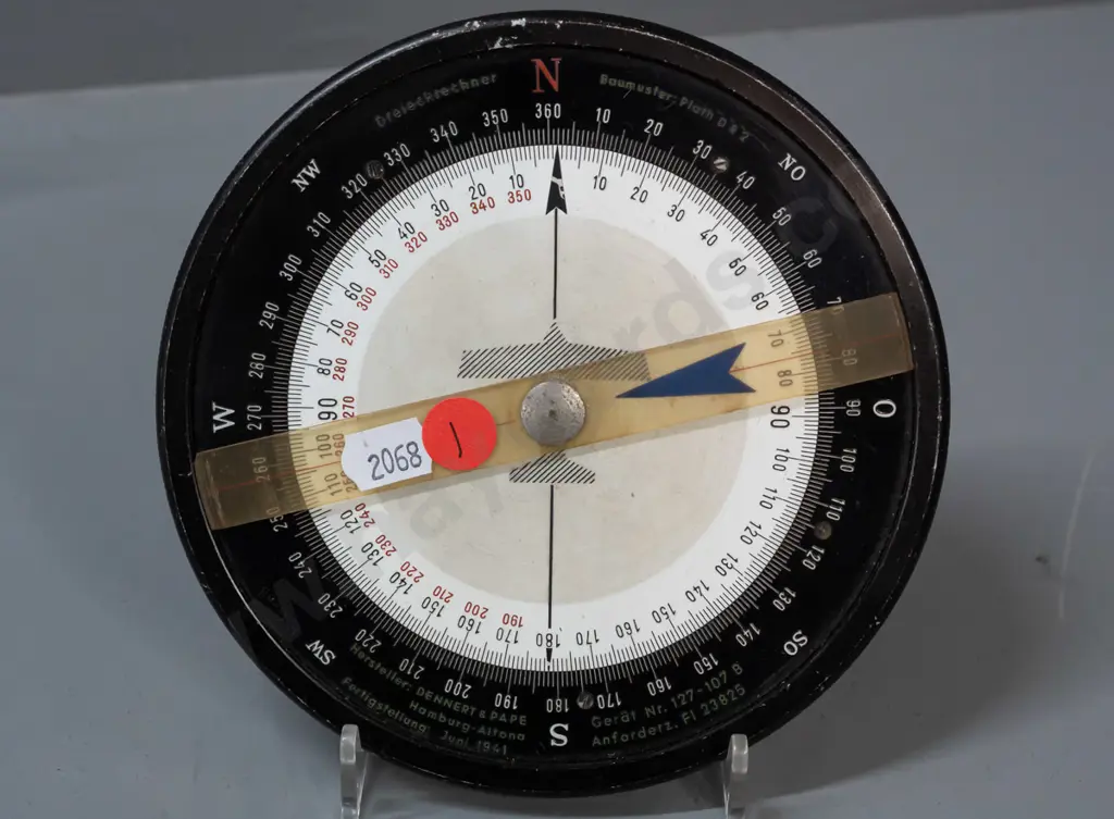 vintage German metal-framed flight calculator - marked Dreieckrechner / Baumaster Plath DR2 and Dennert & Pape, Hamburg Image 1++