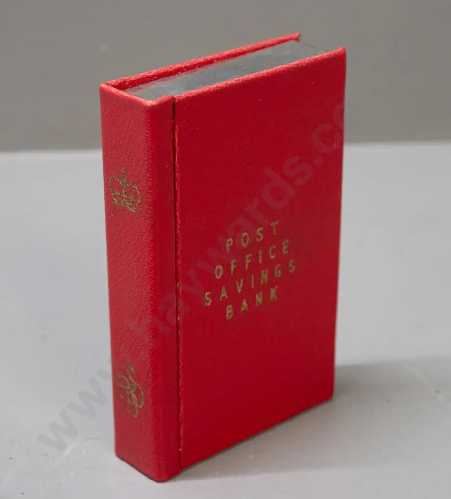 Post Office Savings Bank money box with original cardboard box - unused condition, no key. Box 120 x 80. Image 1++