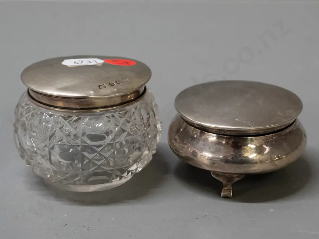 2 hallmarked sterling silver items - cut glass pot with silver lid and a small baize-lined trinket with hinged lid, both Image 1++