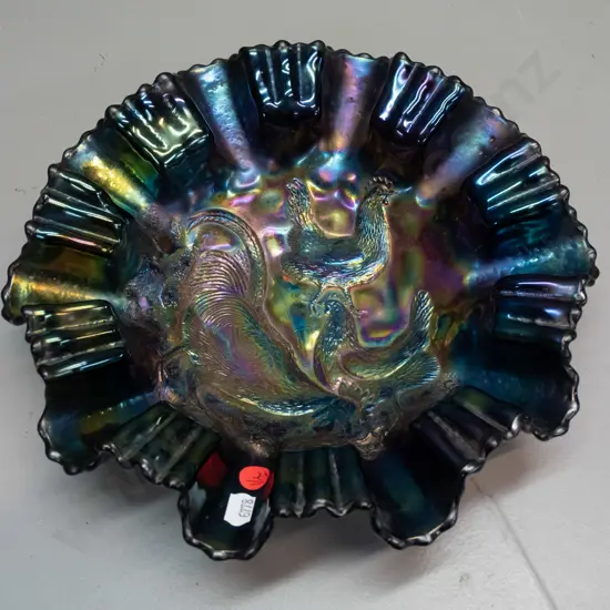 dark purple carnival glass frilled rim bowl with cockerel motif H-80 D-280