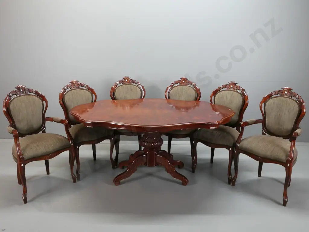 reproduction Italian style serpentine-shaped dining table - walnut veneer w/inlaid floral banding and centre trophy on Image 1++