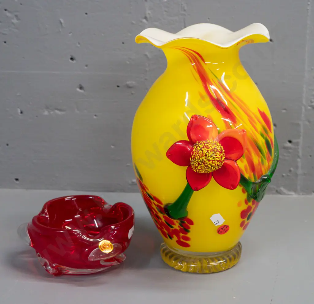 2 pieces of colourful glass - yellow over white and clear base frilled rim vase with applied floral decoration H-255 Image 1++