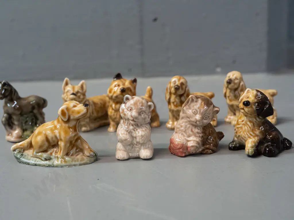 9 Wade whimsies - 6 dogs, 2 cats and a horse Image 1++