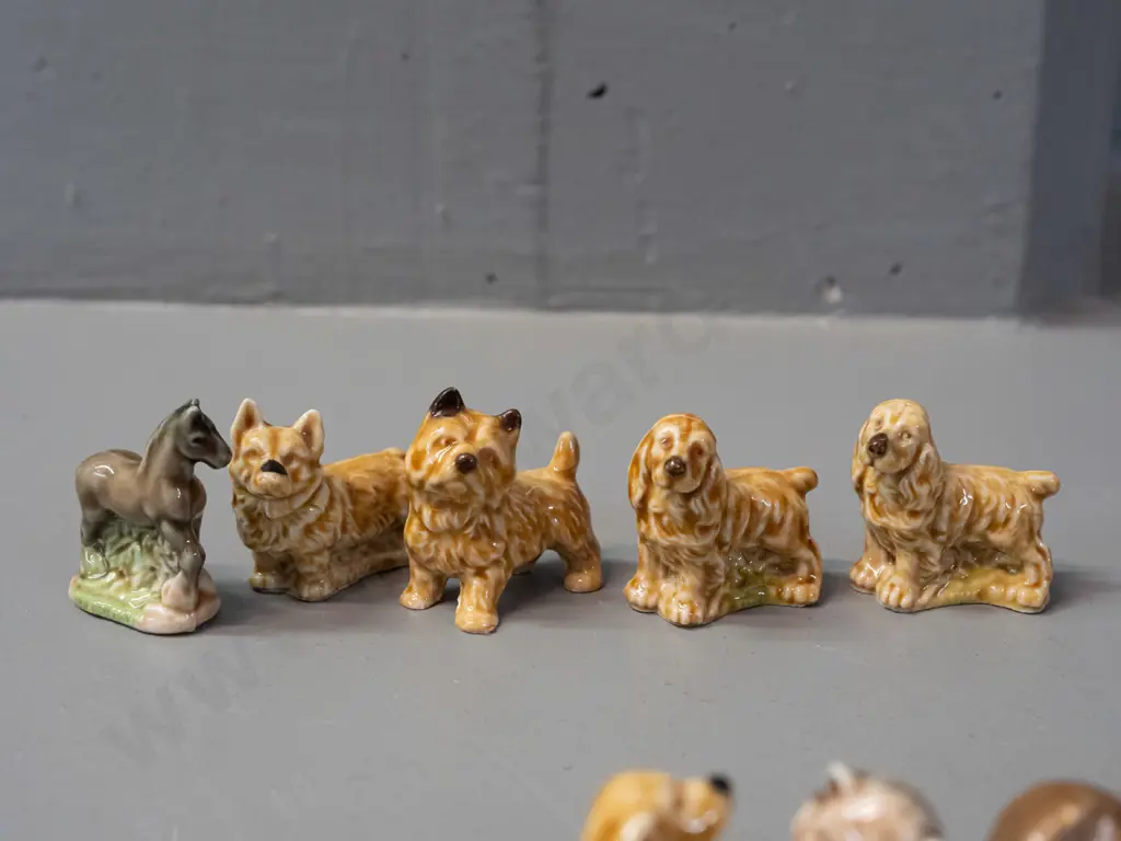 9 Wade whimsies - 6 dogs, 2 cats and a horse Image 1++