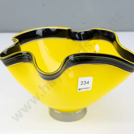 yellow and black frilled edged art glass bowl H140