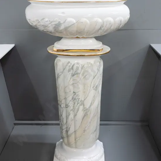 oval jardiniere and matching oval profile fluted stand, both w/ marbled glaze and gilded rims, has residue