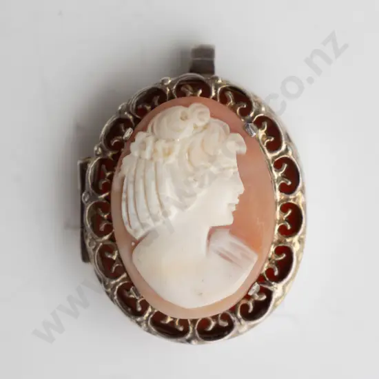 silver cameo locket no chain