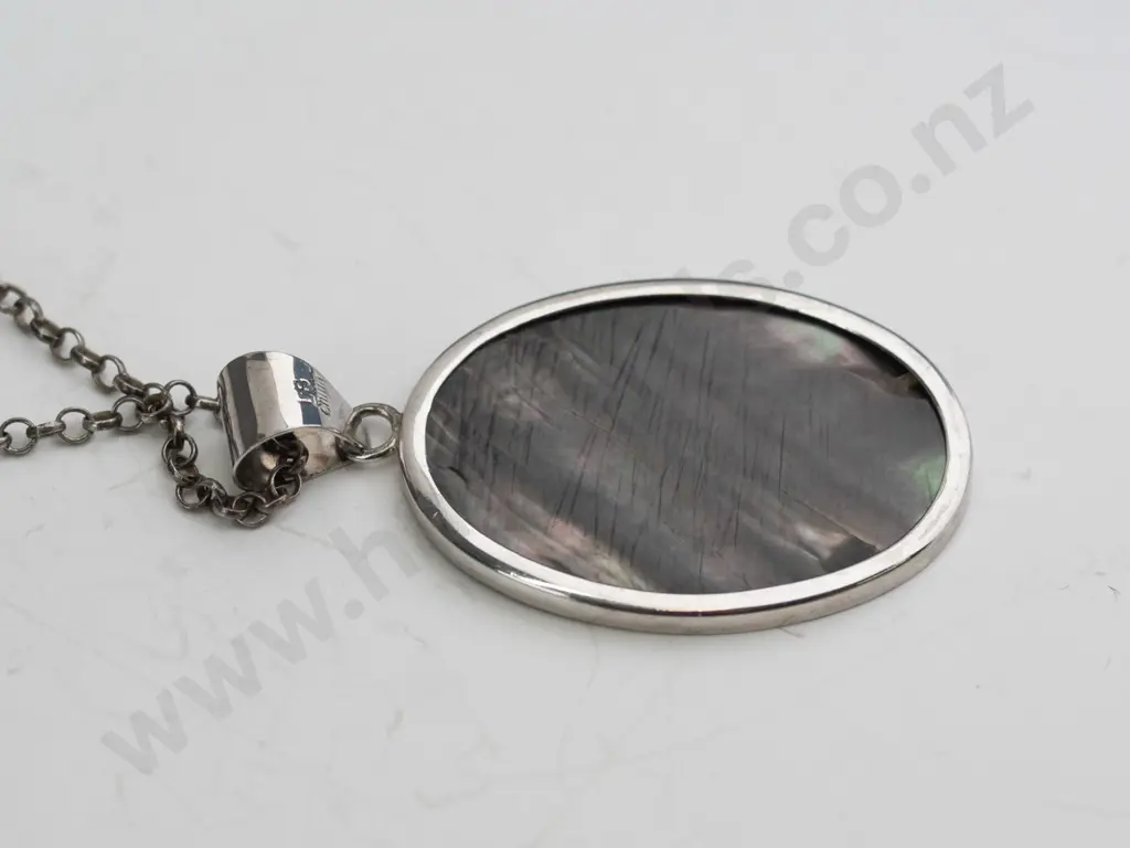 silver cameo style pendant chain stamped 925 Image 1++