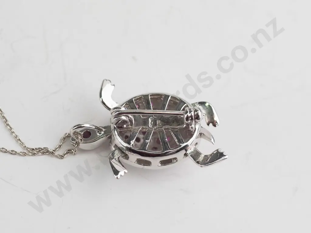 silver turtle necklace / brooch stamped 925 Image 1++