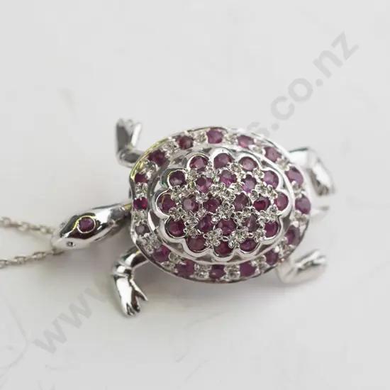 silver turtle necklace / brooch stamped 925
