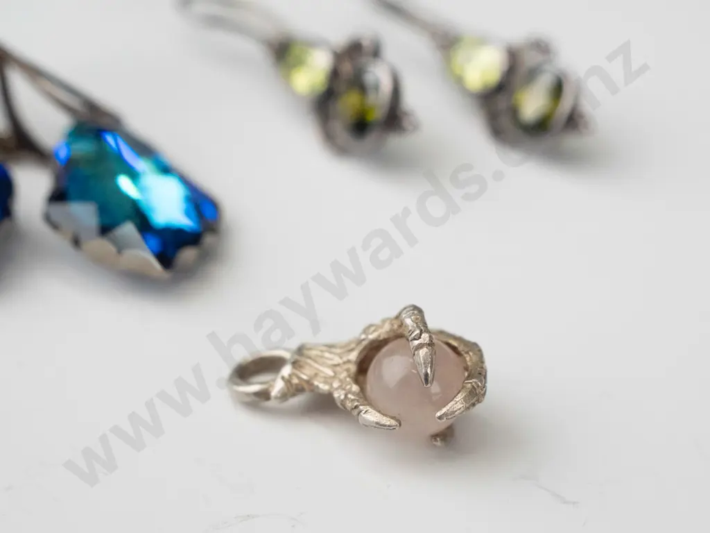 2 pairs of silver earrings stamped 925 & pendant no chain Image 1++