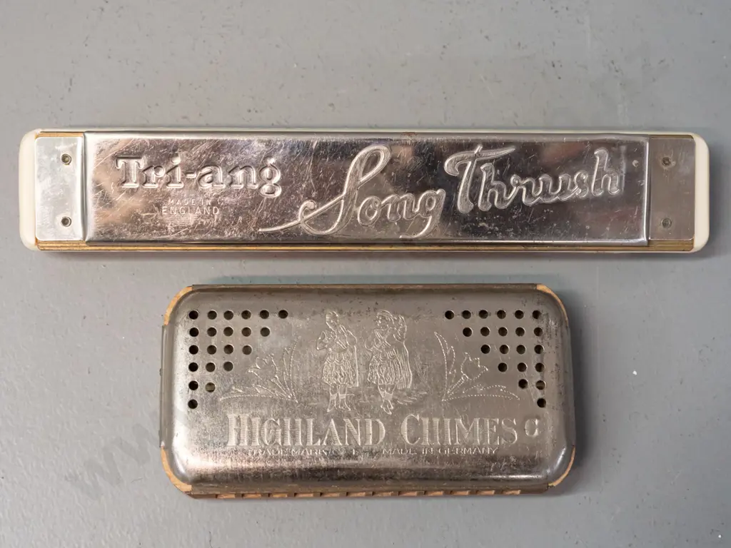 3 vintage harmonicas - German 2-sided "Highland Chimes", English Tri-Ang "Song Thrush" and Chinese "Hero" L-180. Image 1++