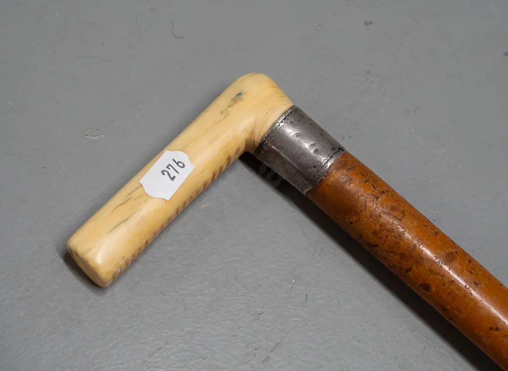 walking stick with carved bone handle, worn (sterling?) silver band with faint engraving, overall age wear L-880 Image 1++