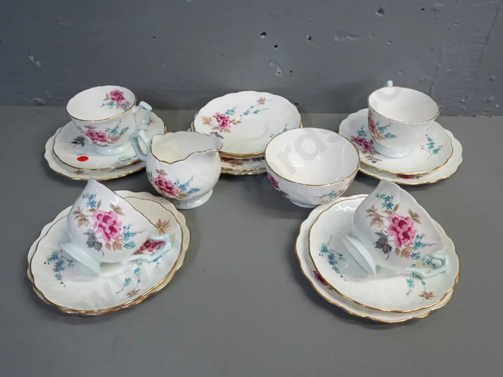 Aynsley retro floral tea ware with gilded rims - 4 trios, 2 extra plates & saucers, cream jug H-85 & sugar Image 1++