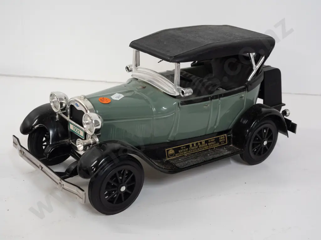 Jim Beam automotive decanter - 1929 Ford Model A Phaeton, partial contents L-345 Image 1++