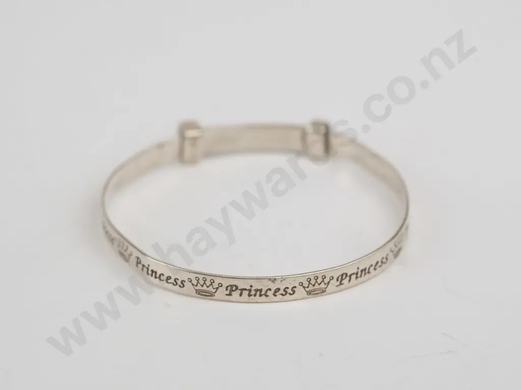 silver babys bangle engraved 'Princess' stamped 925 Image 1++
