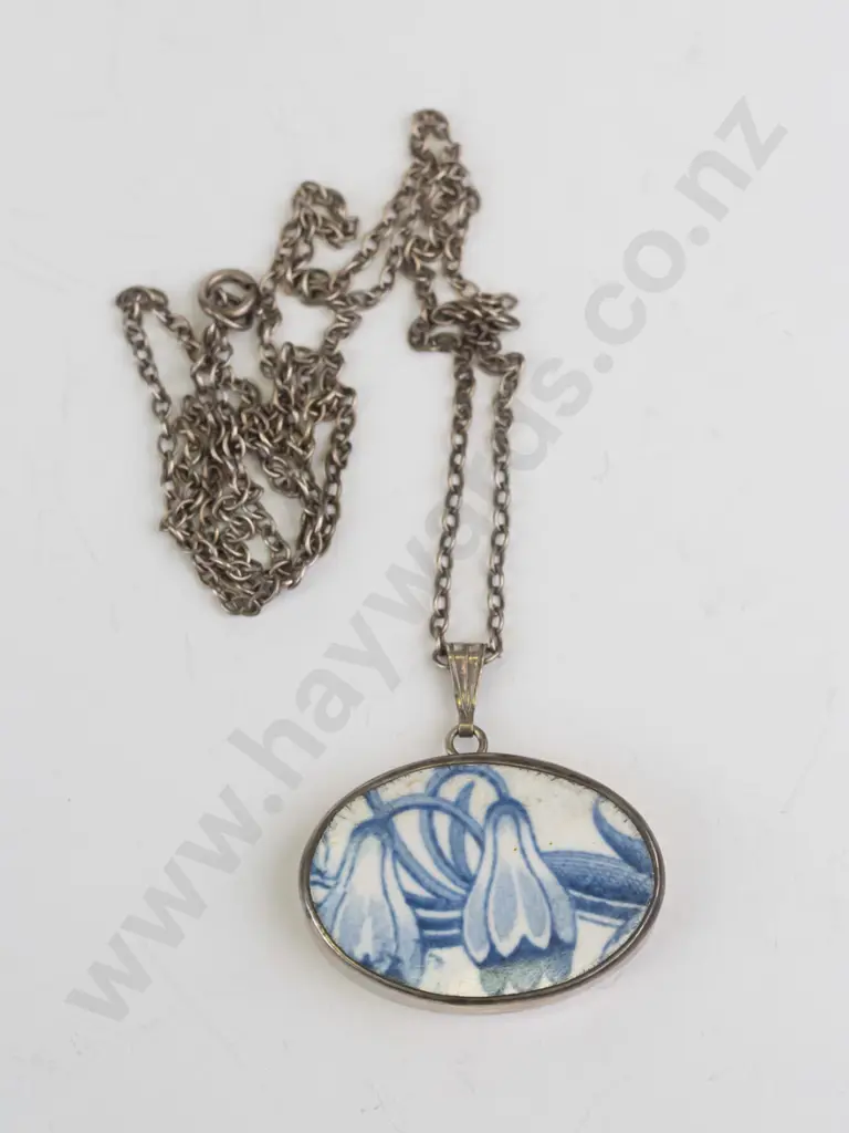 blue & white necklace stamped stg sil Image 1++