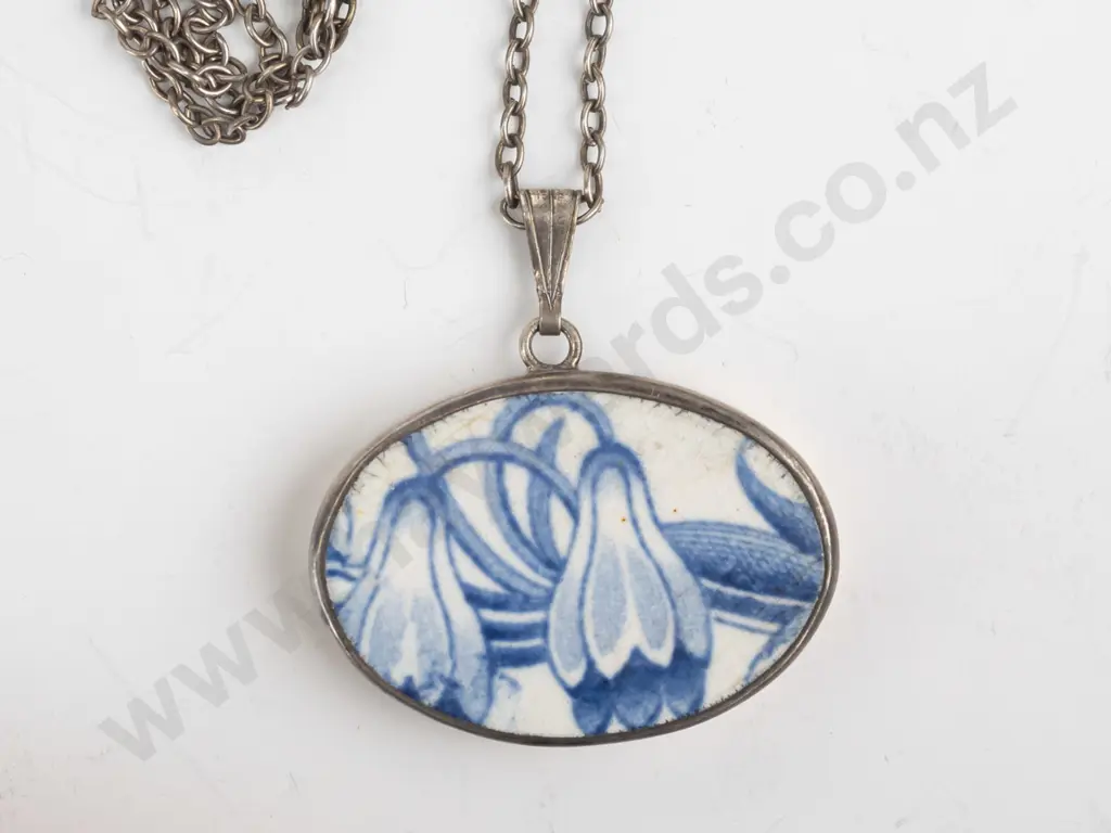 blue & white necklace stamped stg sil Image 1++
