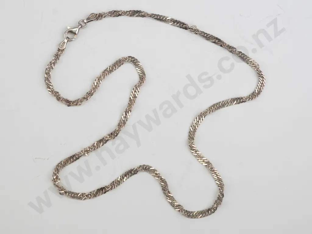 silver twist necklace stamped 925 Image 1++