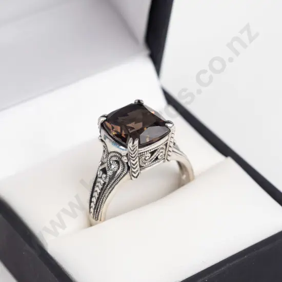 sterling silver smoky quartz ring stamped 925 Thailand size R.5