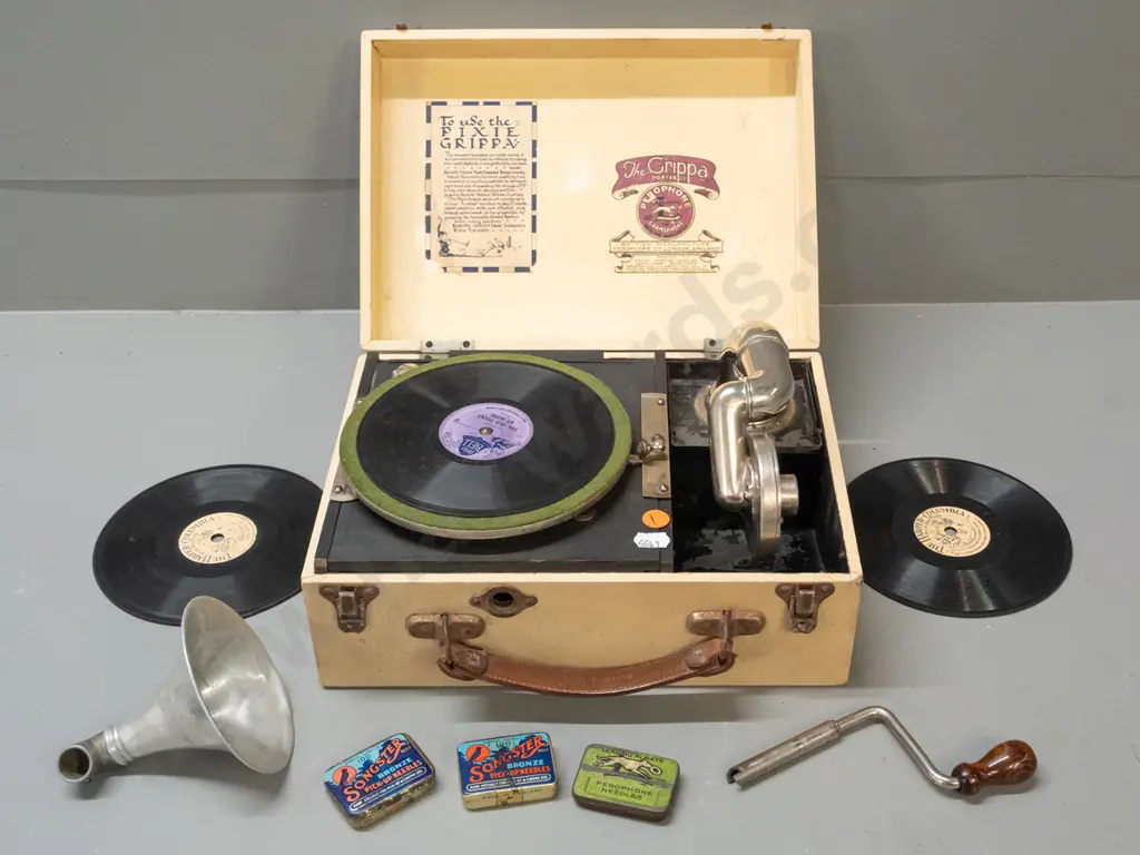 vintage Pixie Grippa / Perophone child's gramophone with 3 tins of needles, 3 records - winds up and goes, horn fitting Image 1++