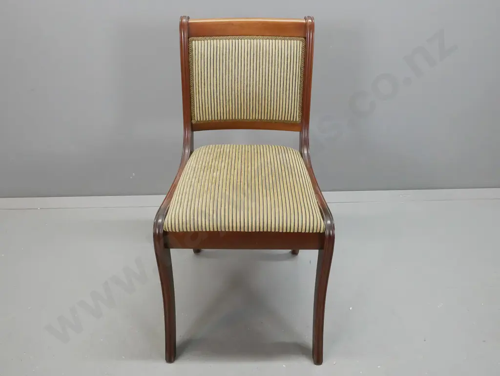 mahogany reproduction regency style drop-side table on pedestal base with 4 sweeping legs, rope edged top, 2 leaves Image 1++