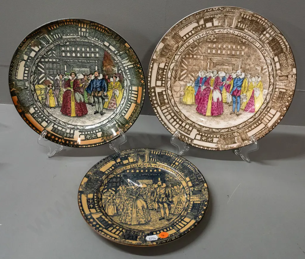 3 Royal Doulton Old Moreton display plates, varied colour styles, largest is D-260 Image 1++