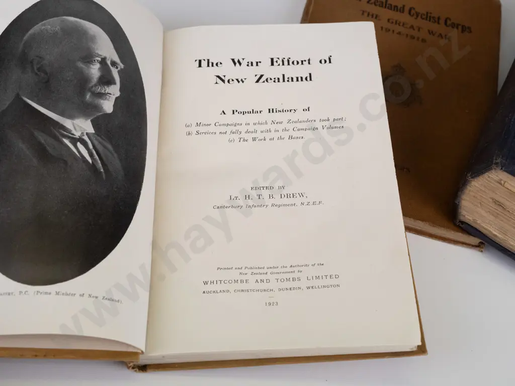 3x New Zealand books - The War Effort of New Zealand, New Zealand Cyclist Corps, The Otago regiment 1914-1918 Image 1++