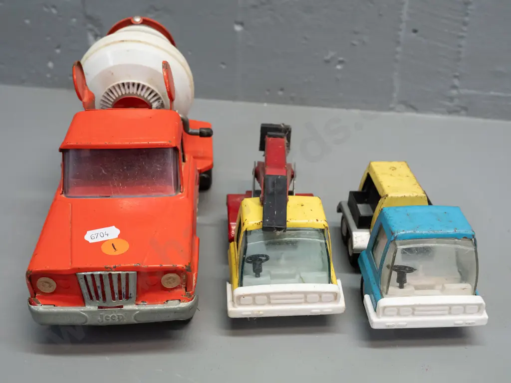 vintage steel toy vehicles - Tonka Jeep tipping concrete mixer with geared tank, and 2 Triang: digger with extending arm Image 1++