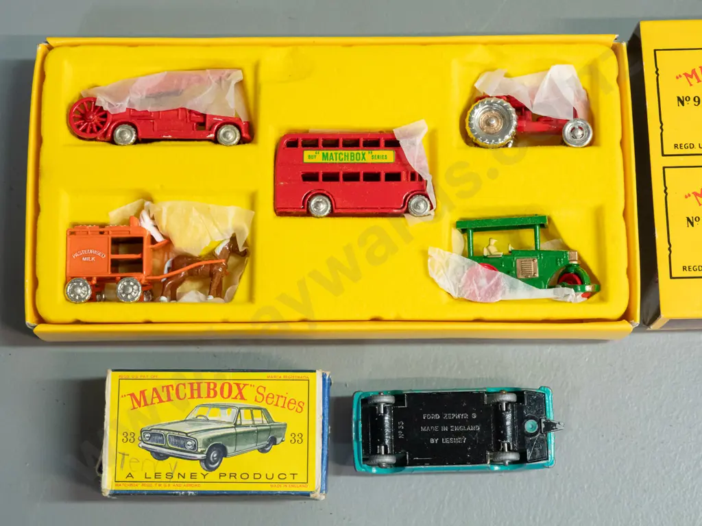 Matchbox Series G-1 40th Anniversary Collection of 5 vehicles in fitted box and a vintage Ford Zephyr Mark III with Image 1++