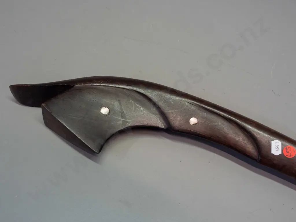 early to mid 20th century carved wood Fijian war club with mother of pearl inlay decoration - some chips L-800 Image 1++