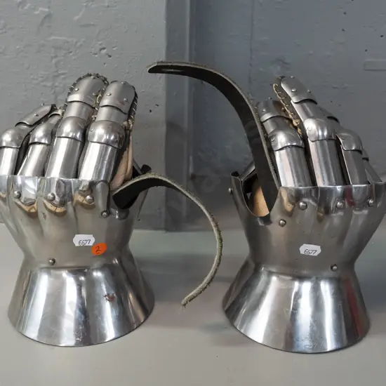 pair of armoured gloves or gauntlets - articulated steel with leather liner - some spots of corrosion L-260 W-140