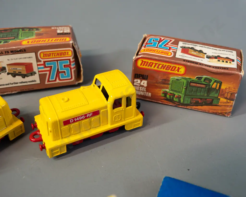 5 Matchbox vehicles with original boxes - New Model 1 & 2 Mercedes truck and trailer, 2 diesel shunters and a Drott Image 1++