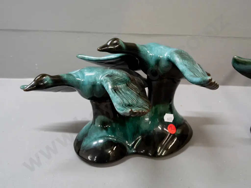 Blue Mountain pottery ltd. edition Romar series figurine with certificate: "Free Spirit" flying geese pair plus one Image 1++